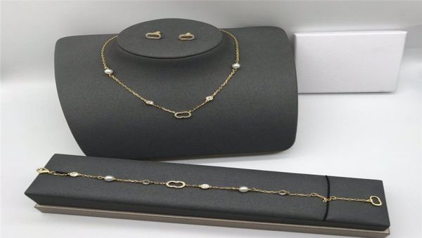 

luxurys designers jewelry necklace women diamond pearl necklaces ladies love bracelet for womens gold retro earrings wedding ornam5499290, Silver