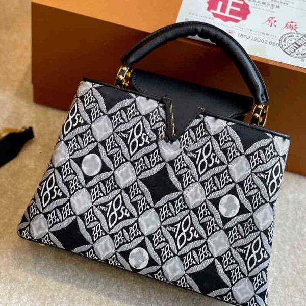 

designer bag leather brand luxury bag crossbody purses wallets designer capucines bags handbag shoulder classic designers fashion