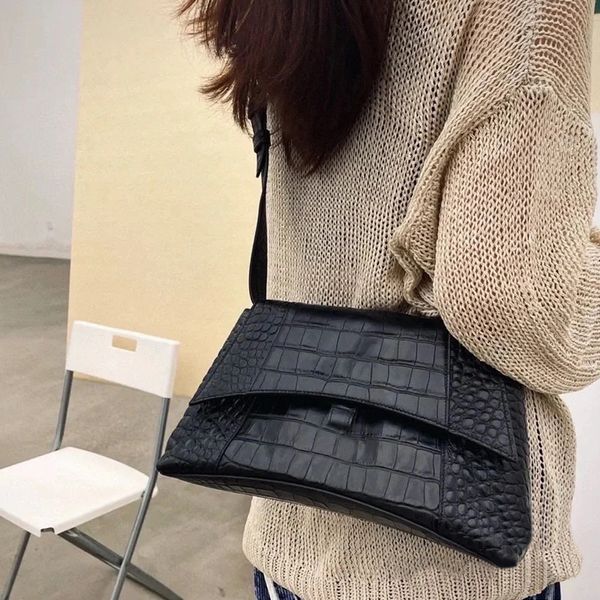 

fashion crossbody bag handbags women black shoulder bags alligator pattern clutch purse metal hardware flap hasp interior zipper pocket adju