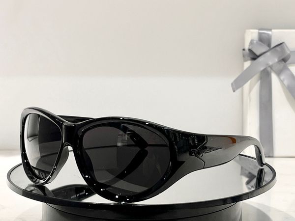 

womens sunglasses for women men sun glasses mens 0158 fashion style protects eyes uv400 lens with random box and case, White;black