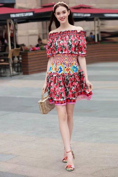

short - sleeved print dress with one-line collar elastic elastic waist, Black;gray