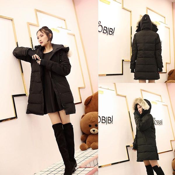 

2022 new fashion famous winter jackets fashion parkas female real wolf fur down jacket women clothing coat color overcoat women's coats, Black