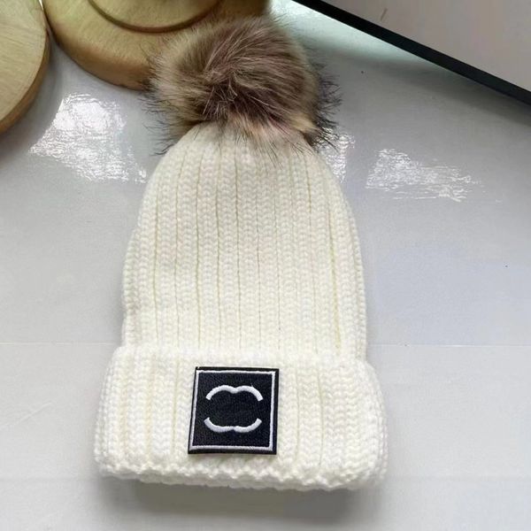 

fashion men women designer classic hat plaid knitted hat winter beani, Blue;gray