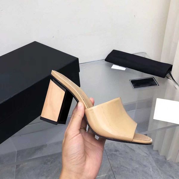 

designer shoes mules slipper calfskin light pink slide sandal coarser heels slippers summer luxury fashion girl beach