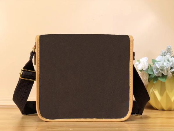 

ladies bag casual fashion high end quality simple shoulder bag