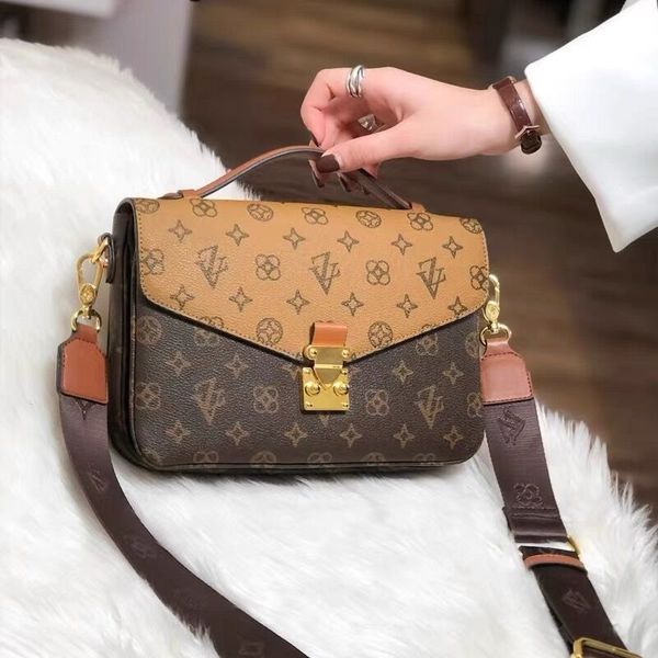 

women luxury designer bags messenger bag handbags french classic print embossed shoulder bag handbag crossbody bags for woman with dustproof