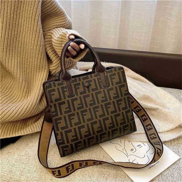 

minority design sense tote bag new high-capacity women's handbag advanced broadband messenger bag purse black friday