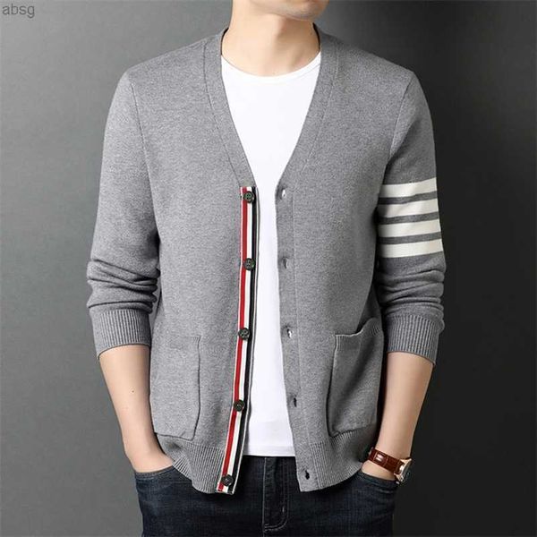 

luxury tb fashion brand thom sweaters men slim fit v-neck striped cardigans clothing cotton coat england style 211018, Black