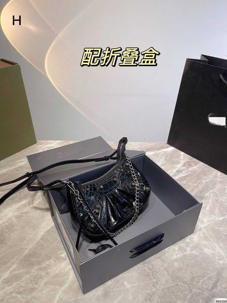 

designer luxury womens bag balencigas handbag b-shaped paris single shoulder messenger fashion square gift shoulder oblique span versatile h