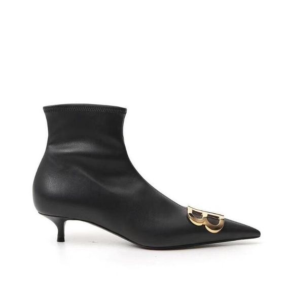 

the most perfect design fashion front zipper short boots collocation with 4.5 cm tall white black red wholesale half boot size 35 to 40