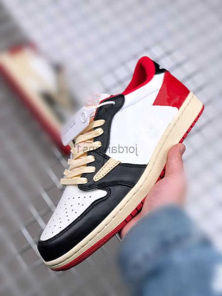 

designer shoes mens leisure fragments x jumpman 1s low sneakers black red sports shoe leather upper outdoor trainers shoebox