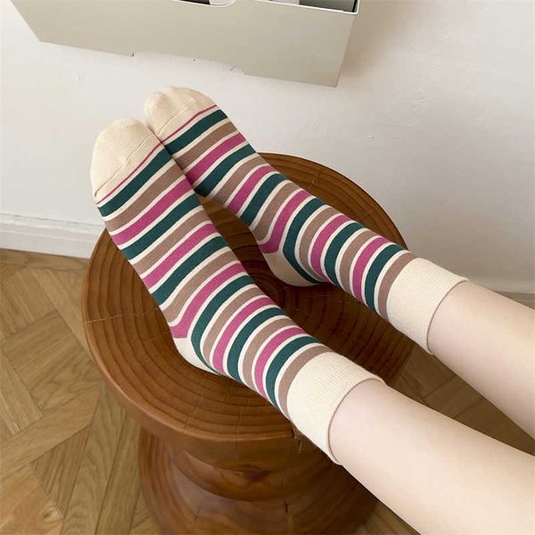 

socks hosiery new women fashion korean style casual breathable absorb sweat girls striped soft crew female warm t221102, Black;white
