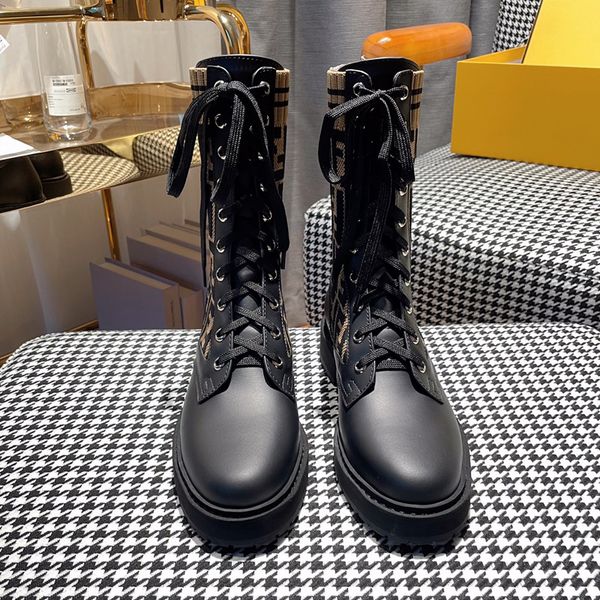 

2023 middle age series rain boots booties vintage women martin boot leather chain decoration flat bottom retro rainboots waterproof net red, Black