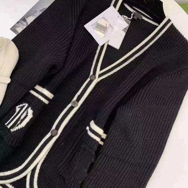 

women's knits & tees designer classic black white letters design v-neck long sleeve women ladies cardigan autumn winter fashion apparel