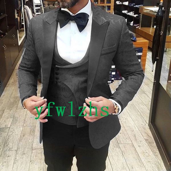 

wedding tuxedos embossing men suits groomsmen peak lapel groom tuxedos wedding/prom man blazer jacket pants vest tie w1159, Black;gray