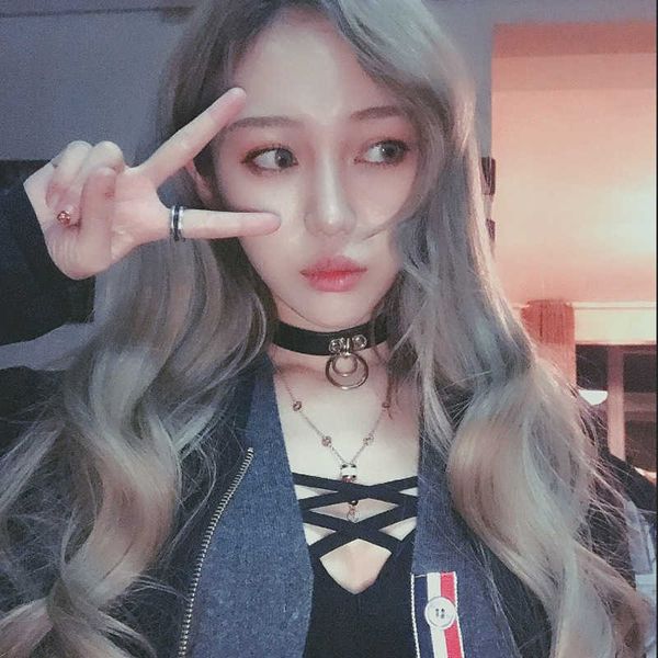 

hair lace wigs wig women's middle part bangs granny grey long roll big wave head cover, Black