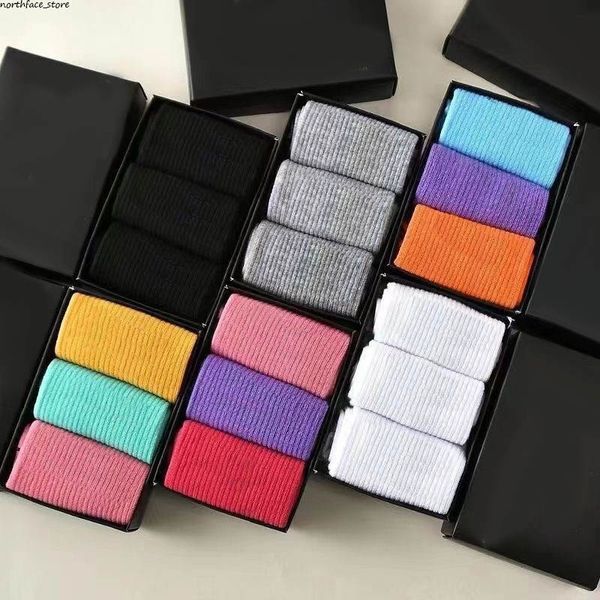 

10 color fashion brand men's cotton socks new style black leisure men women socks soft breathable summer winter for male sockes