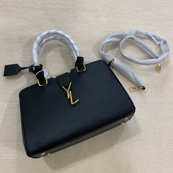 

new fashion large capacity handbag classic one shoulder messenger bag luxury dinner bag can be paired with # a73