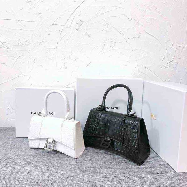 

leather designer balencigass handbags messenger b-button versatile 2022 fashion crocodile hand casual one small