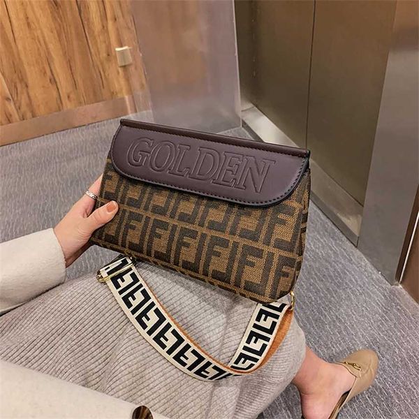 

summer new fashion messenger small square bag british one shoulder purses