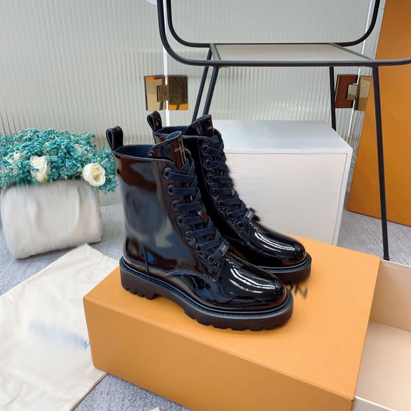 

womens designer boots leather martin ankle chaelsea boot fashion non-slip wave colored rubber outsole elastic webbing luxury comfort exquisi, Black