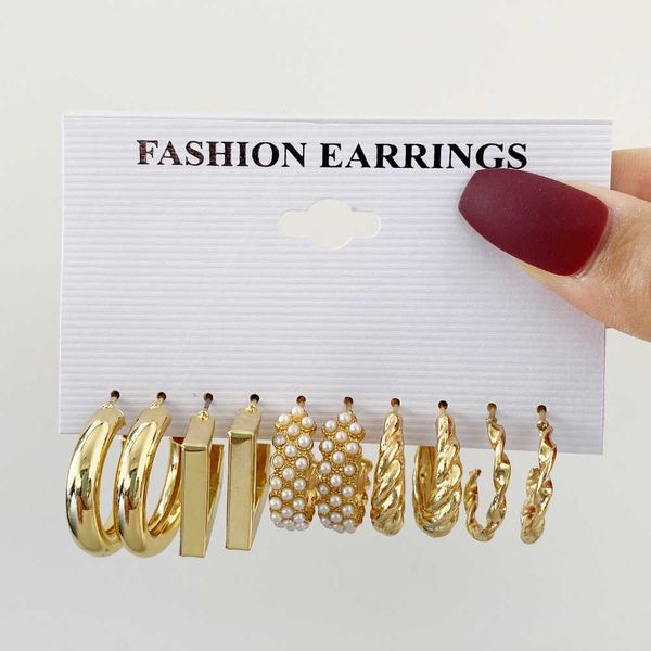 

c-shaped earrings creative simple metal ring set 5-piece pearl earrings, Golden
