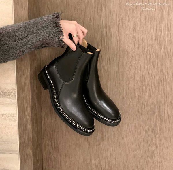 

fragrance chain coarse heel chelsea short women's mid sleeve martin boots, Black