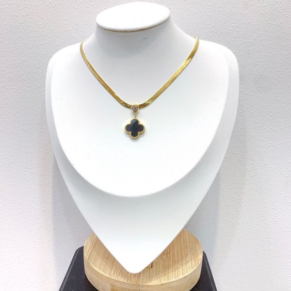 

van clover necklace fashion classic 4 / four-leaf van clover necklace pendant mother of pearl stainless steel installed, Silver