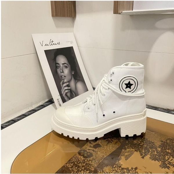 

new early autumn and winter new martin boots runway look style, Black