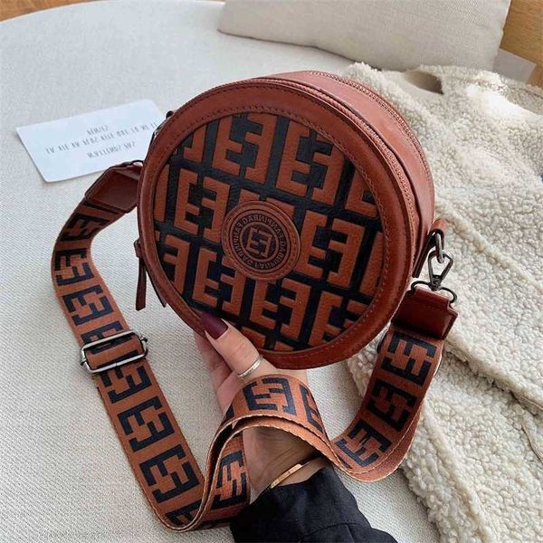 

designer women's winter winter new women's shoulder versatile small round fashion bag handbags outlet, Black;red