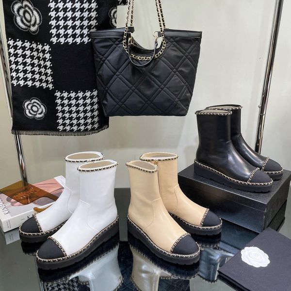 

2022 new boots metal chain decoration matte patent leather round head thick soled short boots medium, Black