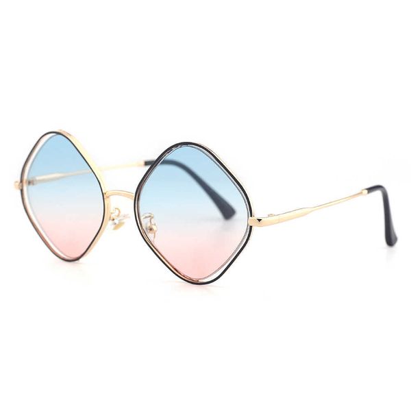 

sunglasses 2022 new ins style gradual change fashionable square metal, White;black