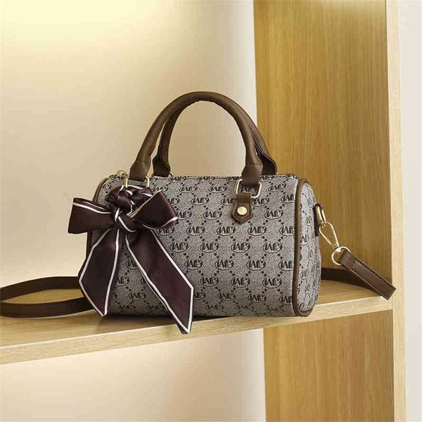 

texture handbags womens pillow bag printed messenger bag new high-grade silk scarf handbag