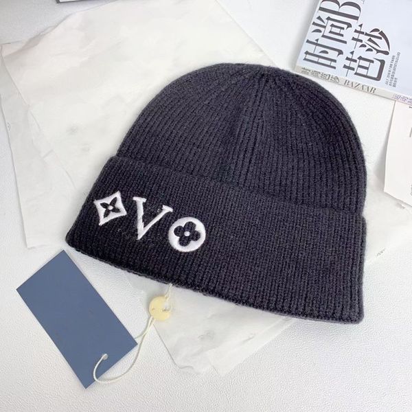 

2022 luxury hat classic designer autumn winter style beanie hats men and women fashion universal knitted cap autumn wool outdoor warm skull, Blue;gray
