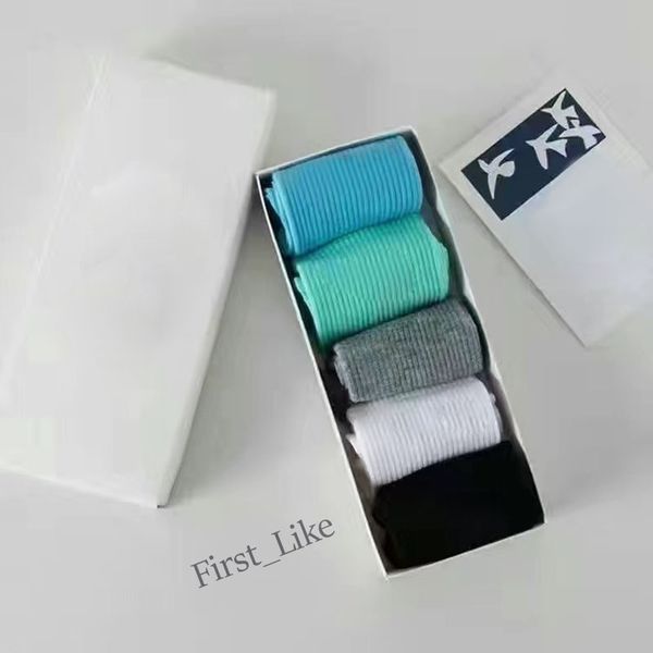 

2022 designer mens womens socks brand luxe sports winter mesh letter printed cotton man femal, Black