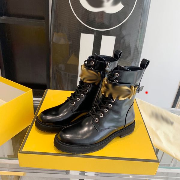 

designer women boots martin desert leather boot flamingos love arrow medal real leathers coarse winter designers shoes with box size 35-40 -, Black