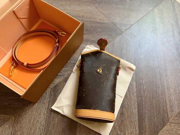 

designer bag bags fashion cross designer body leather bag mini toiletry toiletries pouch high luxurys designers folding wallet