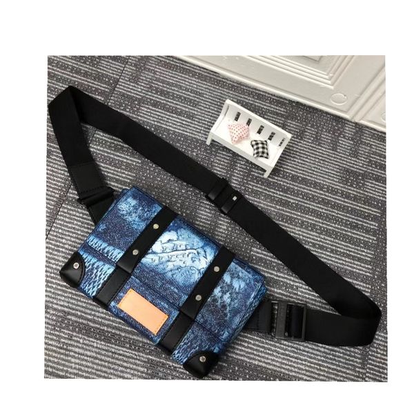 

luxury designers shoulder bag mens monograms trunk handbags fashions classics set postmans handbag fashion luxurys brands crossbody bags