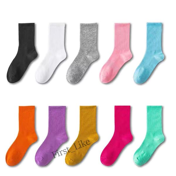 

new style socks vetements men's black white stockings opening men's sphort sockings letter print in the tube cotton sock