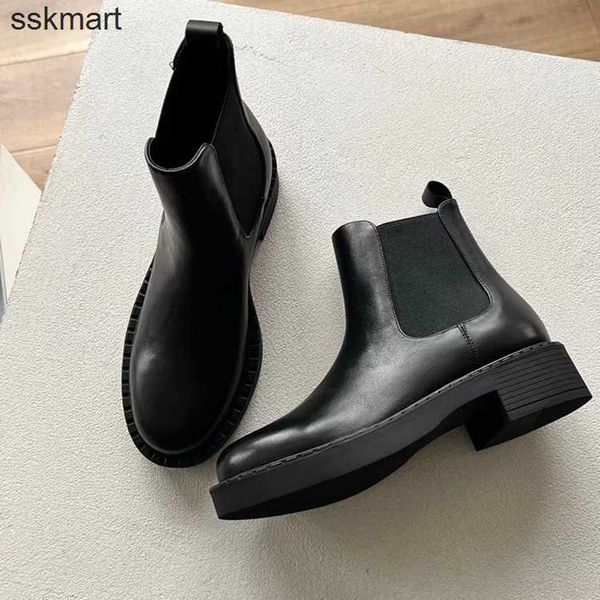 

designer rois boots p's triangle logo chelsea boots size 35-45, Black