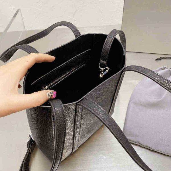 

tote bags handbag for women high-quality shopping plain fashion messenger shoulder retro leather designer lady wallet 1028