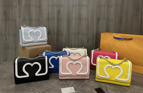 

22s twist chain crossbody bags twist-lock epi flap tote bag designer womens luxurious handbag leather crochet hearts shoulder bag