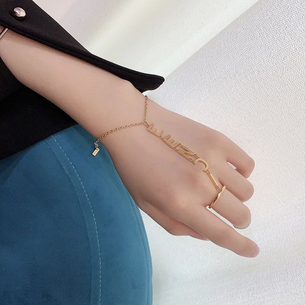 

luxury designers jewelry necklace bracelet earrings set designer pendant necklaces charms bracelets simple classic earings for women gift go, Silver