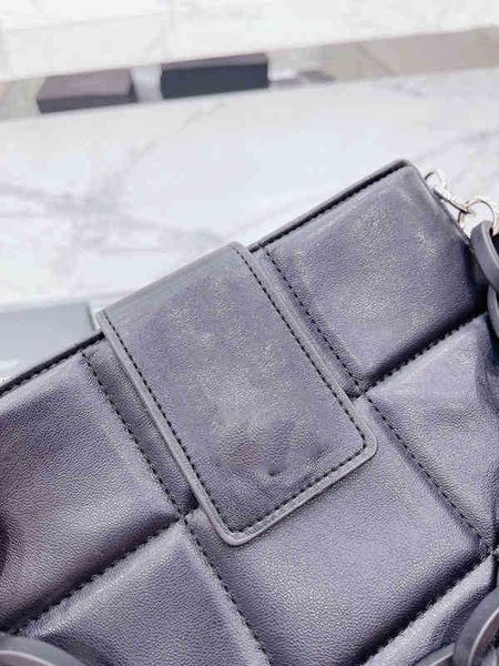 

shopping bags crossbody mini bucket tote women white handbagchannel shoulder genuine leather luxury designer female purses 220326