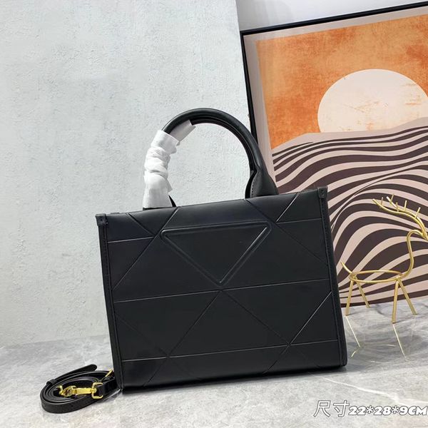 

women's tote bag saffiano leather triangle lattice designer bag high capacity open one shoulders messenger bags shoulder strap adjustab