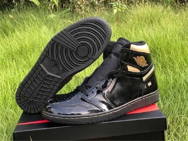 

shoes 1 og black gold light smoke grey jumpman basketball twist tokyo bio black chicago bred toe banned trainers s, White;red