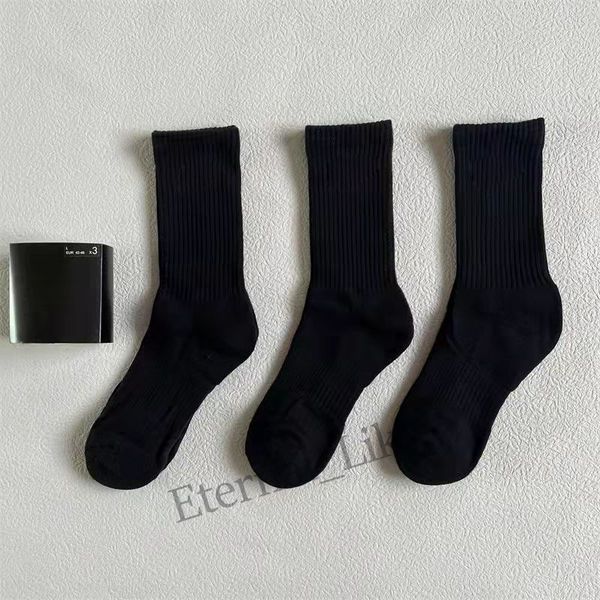 

autumn winter sports socks gary dept basic graffiti towel bottom sports tube socks for men and women, Black