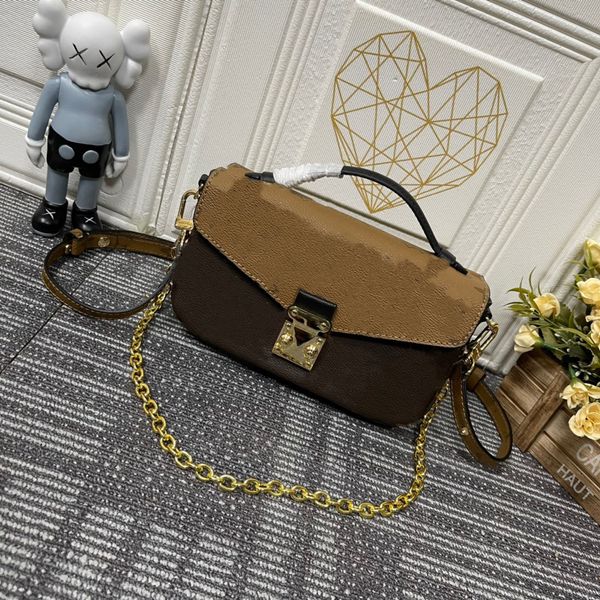 

Luxury Designer bag Embossing flower pochette east west Women Handbag Messenger Bags Genuine Leather METIS Elegant Womens Shoulder Crossbody Bag no box 46279, Red