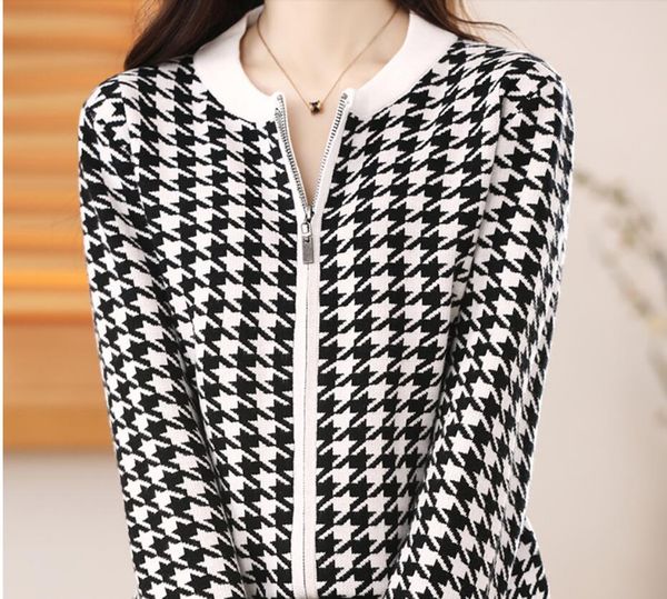 

women's sweaters new for wool ladies luxury designer channel cardigan knitted sweater casual v-neck stitching cashmere top, White;black