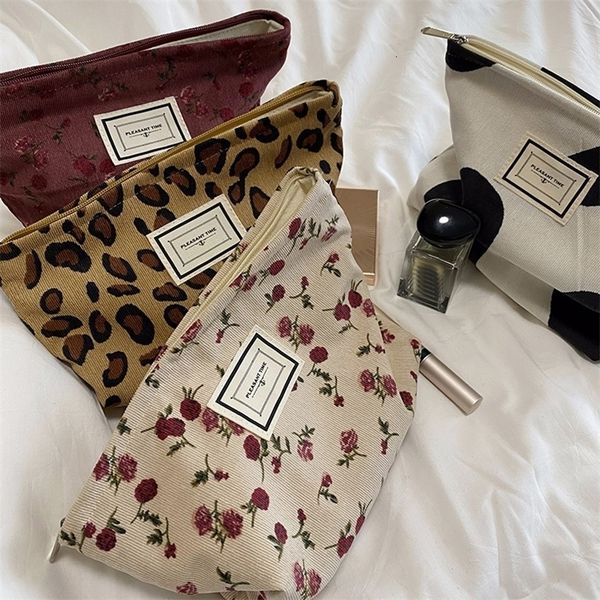 

cosmetic bags cases corduroy embroidery clutch large makeup organizer korean pouch women cute toiletry beauty case 221114
